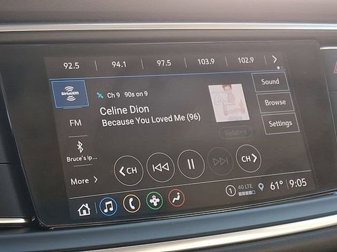 Used 2023 Buick Enclave Essence w/ Experience Buick Package AWD/4WD image 3