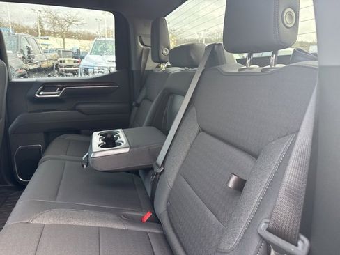 New 2026 GMC Sierra 1500 Elevation w/ LPO, Elevation Black Package image 24