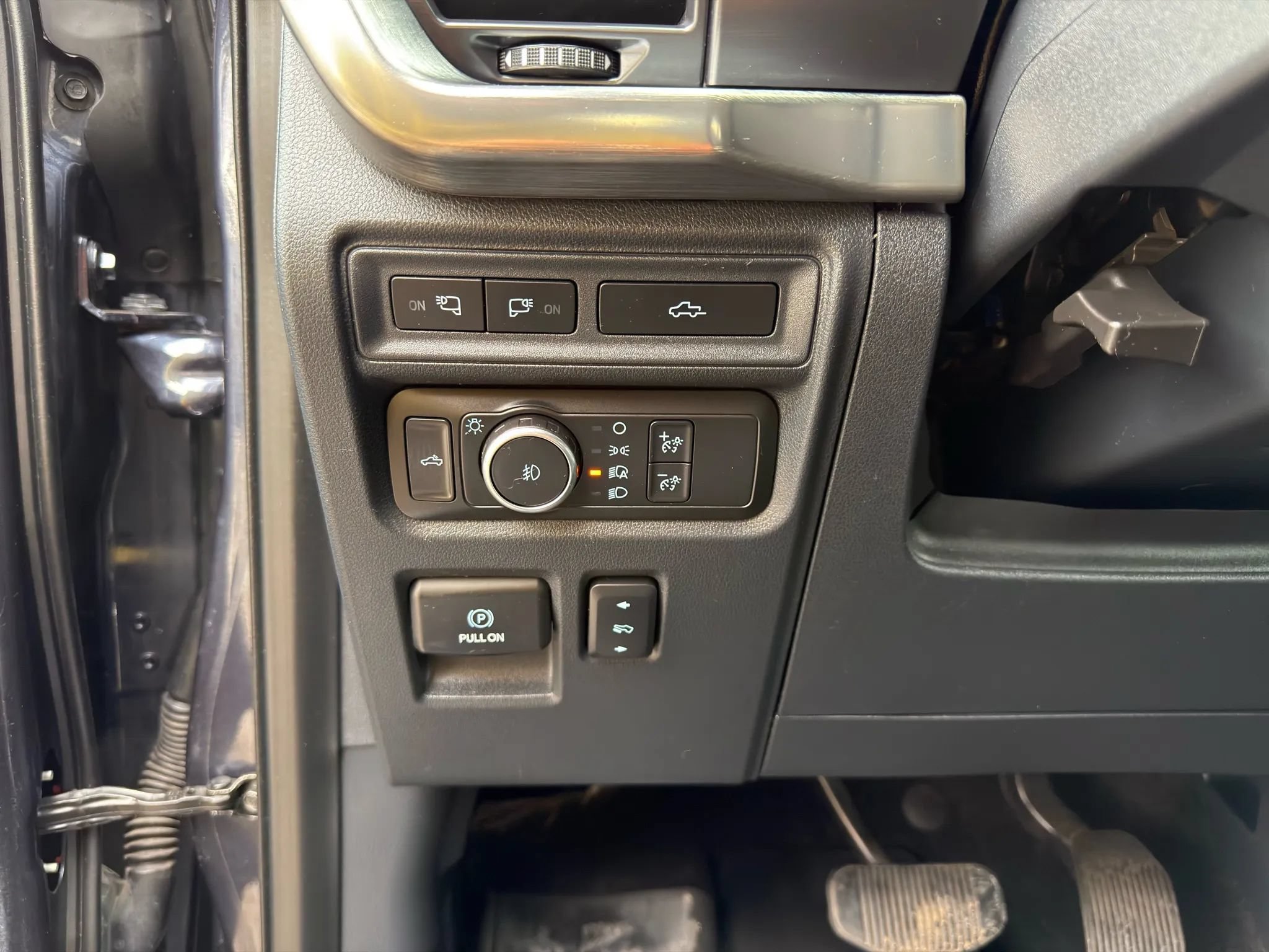 Used 2021 Ford F150 Lariat w/ Max Trailer Tow Package AWD/4WD image 30
