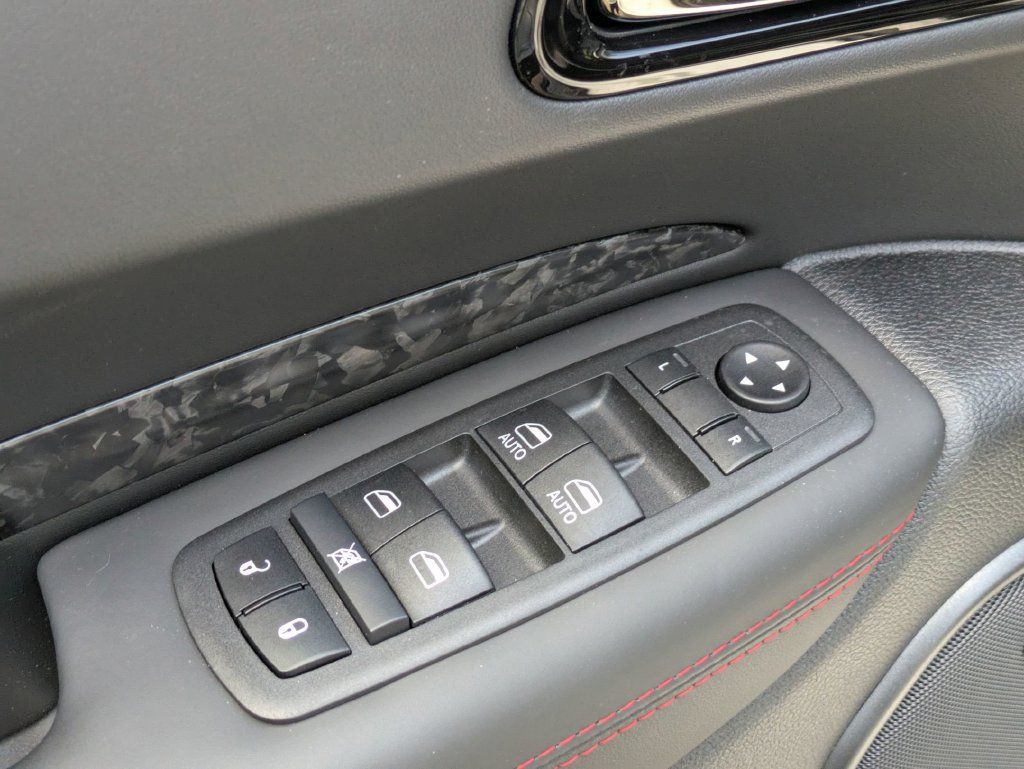Used 2025 Dodge Durango R/T AWD/4WD image 11