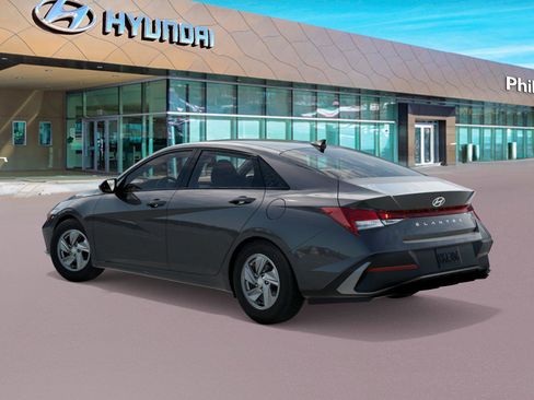 New 2026 Hyundai Elantra SE FWD image 5