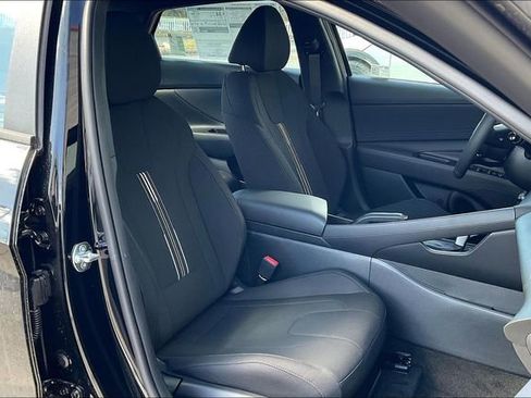 New 2025 Hyundai Elantra Sport image 26