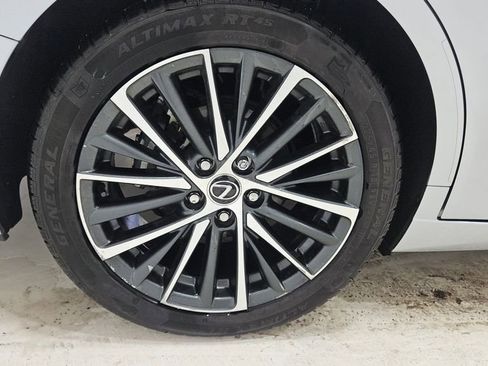 Used 2023 Lexus ES 350 350 image 12