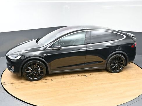Used 2020 Tesla Model X Long Range image 48
