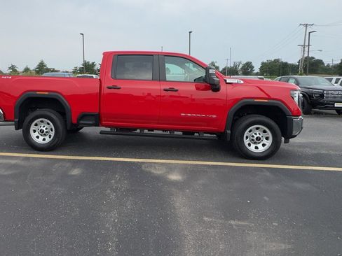 Certified 2024 GMC Sierra 2500 Pro AWD/4WD image 1