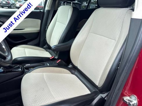 Used 2017 Buick Encore Preferred FWD image 9