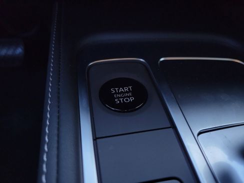 New 2026 INFINITI QX60 Luxe w/ Family Package image 31