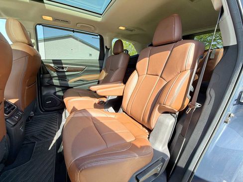 Certified 2024 Subaru Ascent Touring AWD/4WD image 17