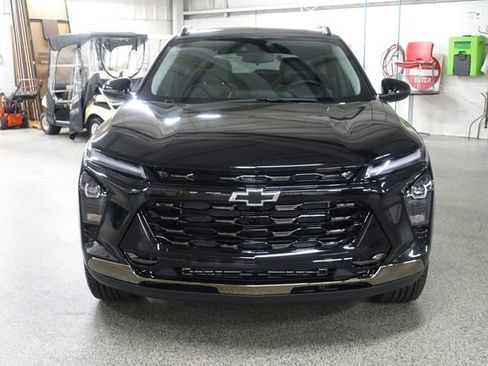 New 2026 Chevrolet Trax ACTIV FWD image 2