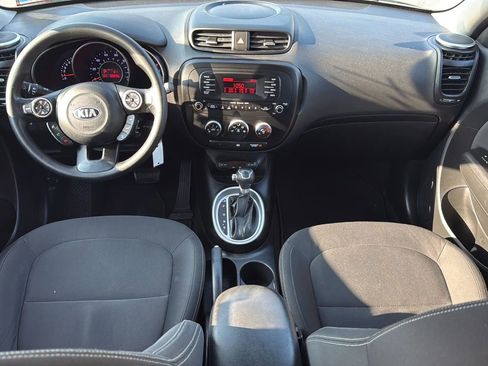 Used 2014 Kia Soul EV image 29