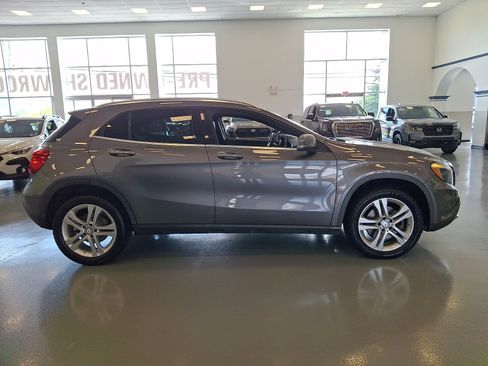 Used 2017 Mercedes-Benz GLA 250 4MATIC image 7