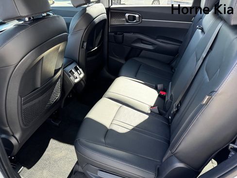 New 2026 Kia Sorento S image 12