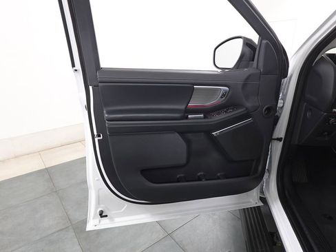 Used 2025 Ford Expedition Max Platinum image 8