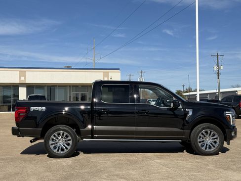 Used 2024 Ford F150 King Ranch w/ FX4 Off-Road Package image 3