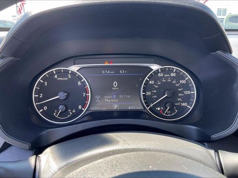 Used 2024 Nissan Altima 2.5 SV AWD/4WD image 21