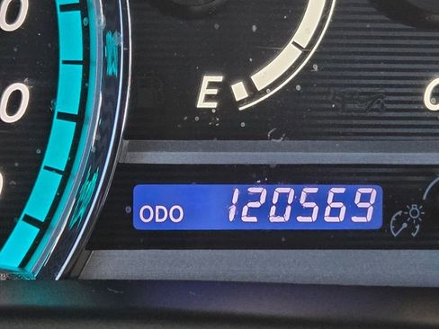 Used 2011 Toyota Venza w/ Premium Pkg #2 FWD image 38