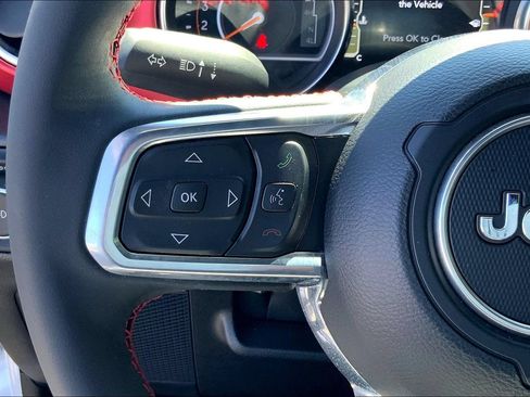 Used 2023 Jeep Wrangler Unlimited Rubicon AWD/4WD image 22