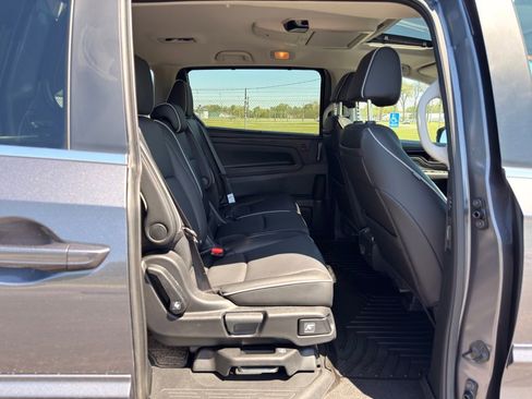 Used 2025 Honda Odyssey Touring image 28
