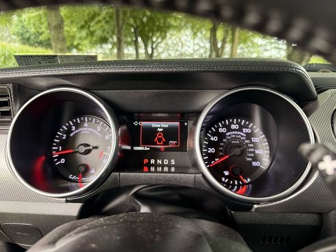 Used 2018 Ford Mustang GT RWD image 15