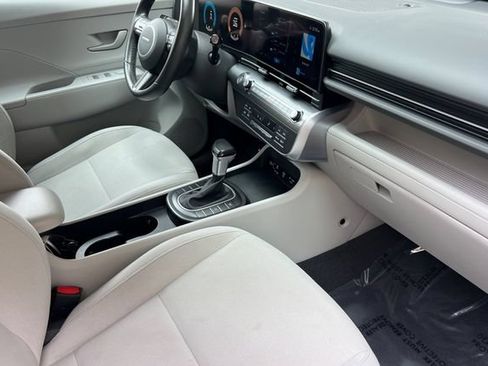 Used 2024 Hyundai Kona SEL FWD image 20