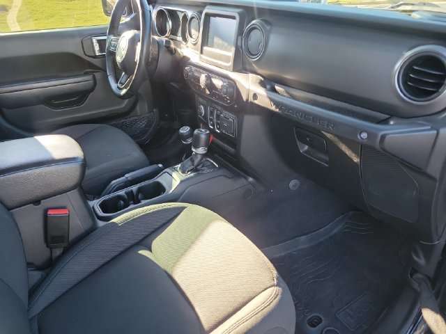 Used 2022 Jeep Wrangler Sport AWD/4WD image 25