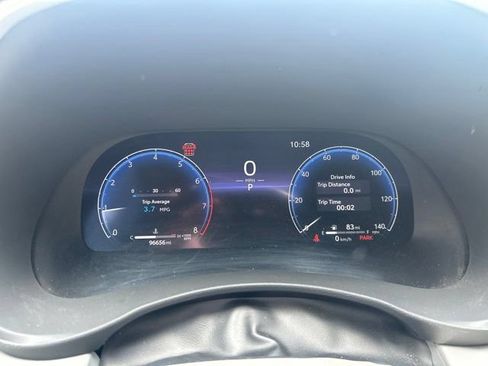 Used 2023 Toyota Highlander Limited FWD image 11