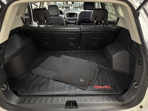 Used 2018 GMC Terrain Denali w/ Advanced Safety Package AWD/4WD image 12