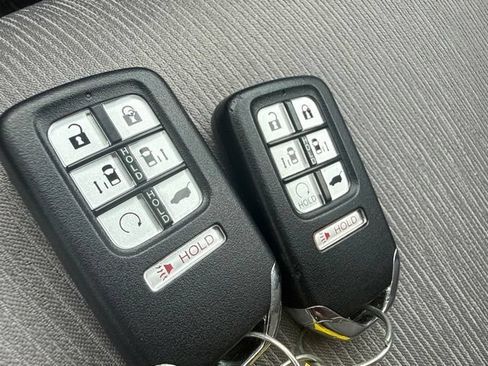 Used 2024 Honda Odyssey EX image 8