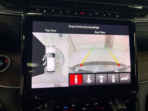 Used 2023 Jeep Grand Cherokee Summit w/ Rear Seat Video Group I AWD/4WD image 16