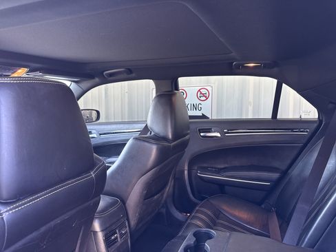 Used 2021 Chrysler 300 S image 22