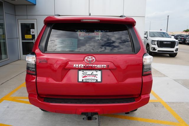 Used 2024 Toyota 4Runner SR5 Premium w/ Moonroof Package AWD/4WD image 34