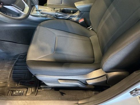 Used 2023 Subaru Crosstrek 2.0i image 16