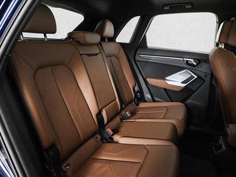 Certified 2025 Audi Q3 2.0T Premium Plus w/ Premium Plus Package image 21