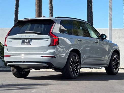 New 2026 Volvo XC90 B6 Ultra image 5