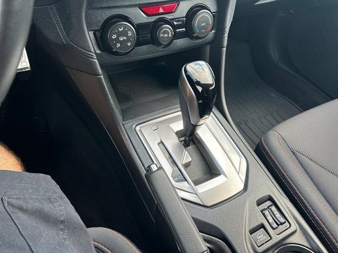 Used 2018 Subaru Crosstrek 2.0i Premium AWD/4WD image 26