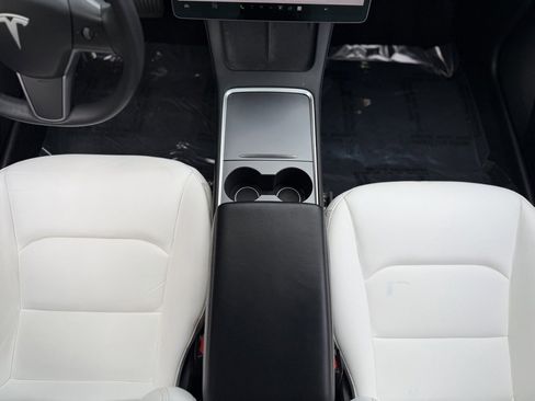 Used 2022 Tesla Model 3 Long Range image 46