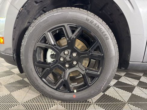 New 2025 Ford Maverick Lariat w/ Black Appearance Package image 14