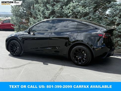 Used 2023 Tesla Model Y AWD image 5