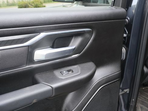 Used 2025 RAM 1500 Big Horn AWD/4WD image 12