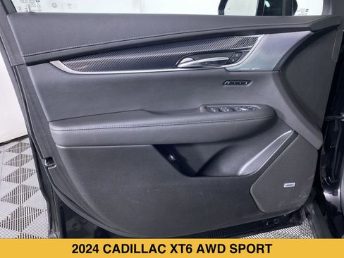 Certified 2024 Cadillac XT6 Sport w/ LPO, ONYX Package AWD/4WD image 13