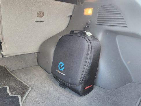 Used 2014 Nissan Leaf SV image 26