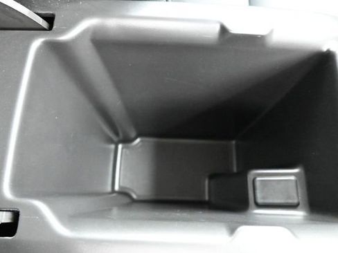 Used 2021 Chevrolet Colorado ZR2 w/ ZR2 Dusk Special Edition AWD/4WD image 41