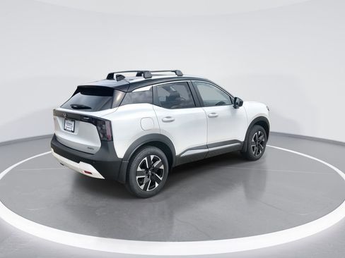 New 2026 Nissan Kicks SV w/ SV Premium Package AWD/4WD image 8