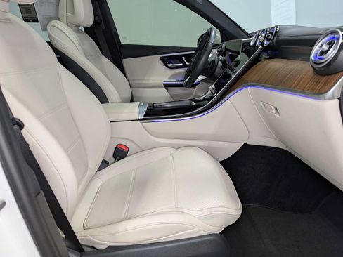 Certified 2023 Mercedes-Benz GLC 300 4MATIC image 38