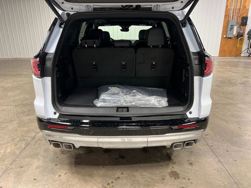 New 2026 GMC Acadia Denali w/ Super Cruise Package image 11