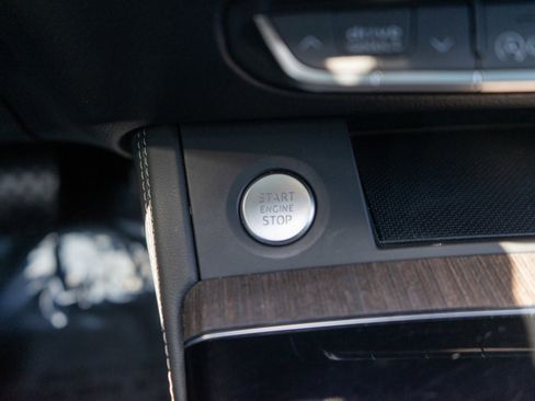 Used 2024 Audi Q5 2.0T Premium Plus AWD/4WD image 23