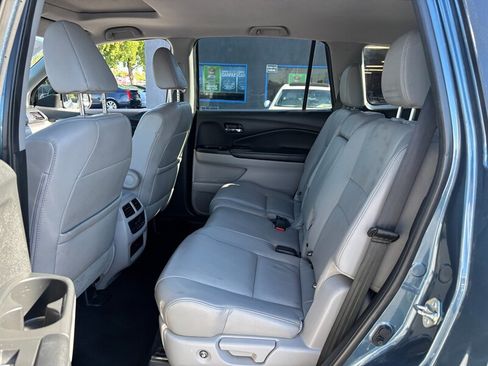 Used 2017 Honda Pilot EX-L image 11