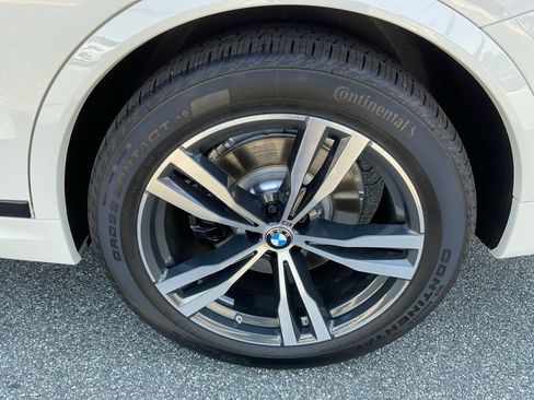 New 2026 BMW X7 xDrive40i w/ M Sport Package AWD/4WD image 22