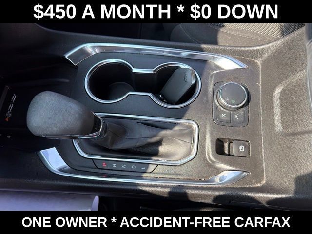 Used 2023 Chevrolet Traverse LT FWD image 23