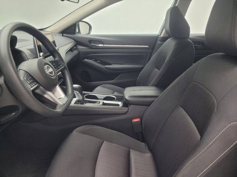 Used 2023 Nissan Altima 2.5 SV image 17